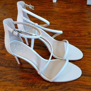 White 3.5 in sandals